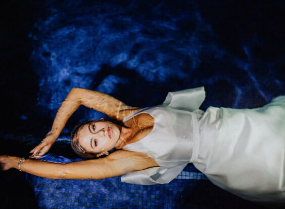 Bridal editorial wedding photography – Trash the dress pool Los Cabos